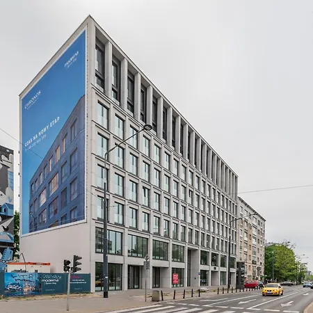 Aleja Solidarnosci 153 - A By Homeprime Apartman