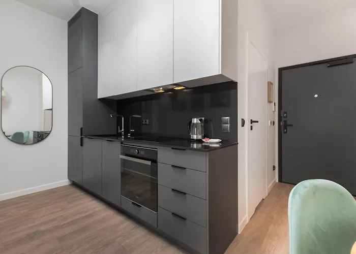 Aleja Solidarnosci 153 - A By Homeprime Lejlighed