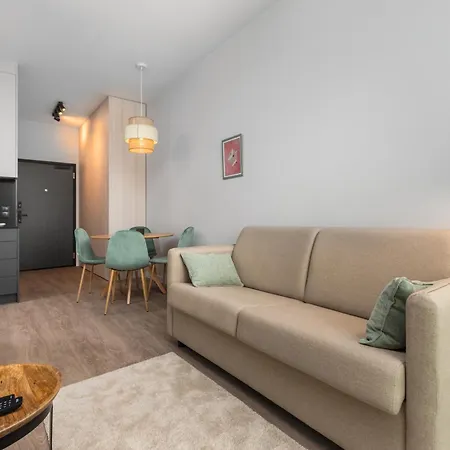 Lägenhet Aleja Solidarnosci 153 - A By Homeprime Warszawa